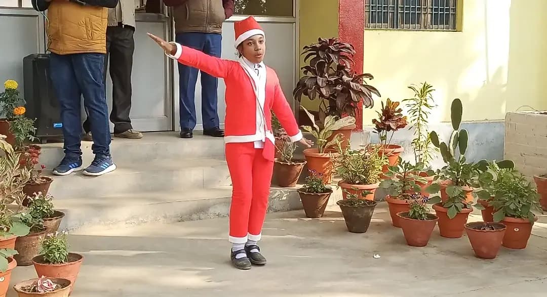 मून स्टार इंग्लिश स्कूल में बच्चों ने मनाया क्रिसमस-डे, 24-26 दिसंबर तक स्कूल में अवकाश।