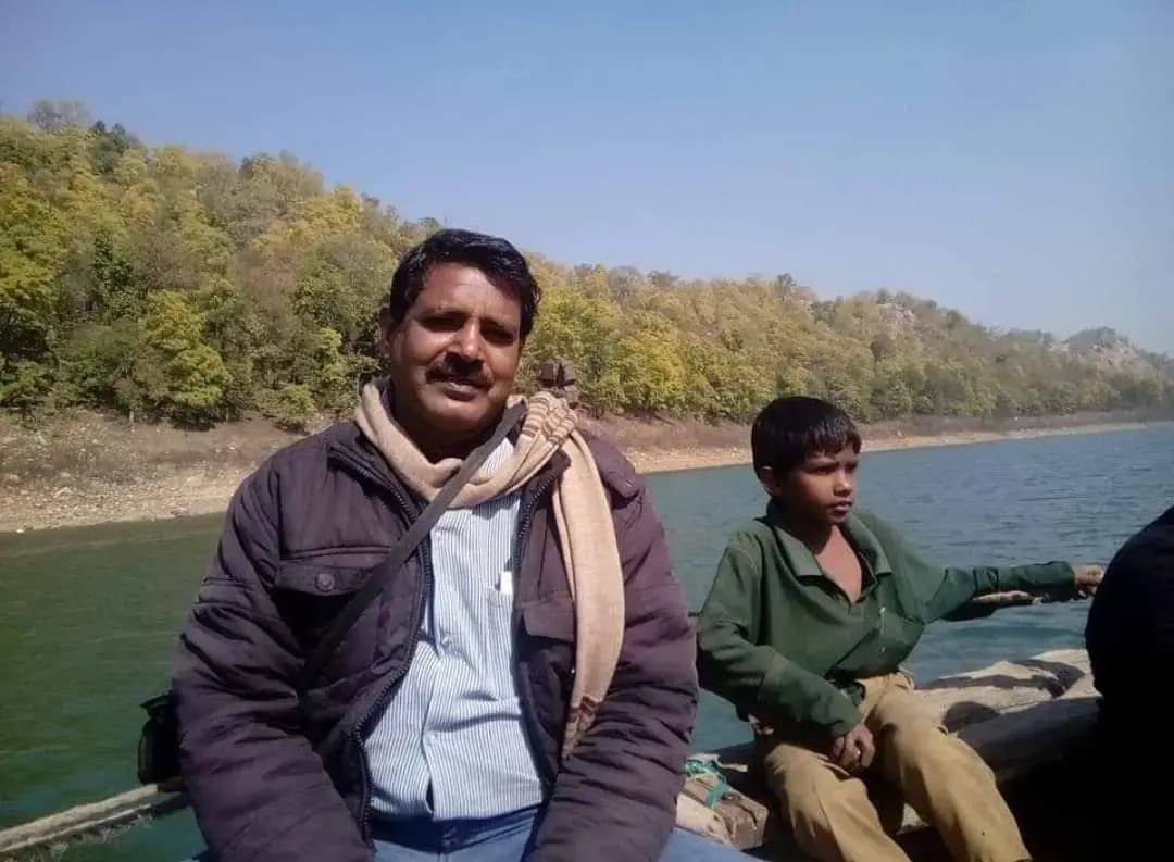 संपादकीय: पत्रकार जगत नारायण विश्वकर्मा के ऑपरेशन हेतु आपका एक छोटा सहयोग संजीवनी का कार्य करेगा।