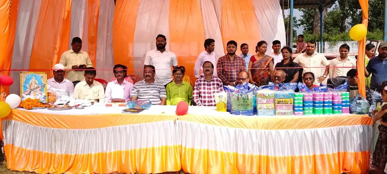 Sonbhadra News: म्योरपुर में न्यायपंचायत स्तरीय खेल-कूद प्रतियोगिता सम्पन्न, कंपोजिट स्कूल बलियरी ने लहराया परचम।