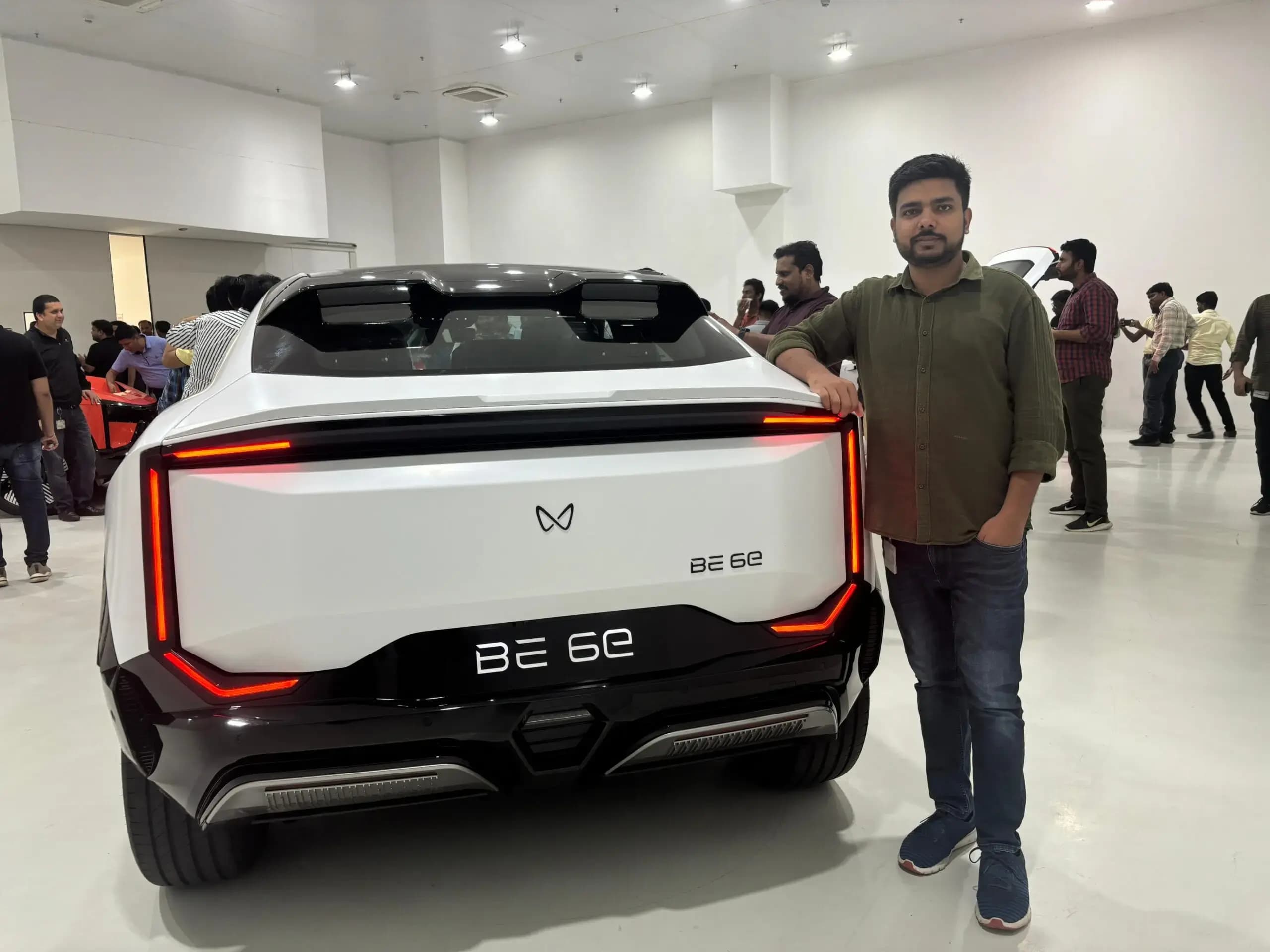 Sonbhadra News: सोनभद्र के इस गांव से निकला युवक बना इसरो में वैज्ञानिक।