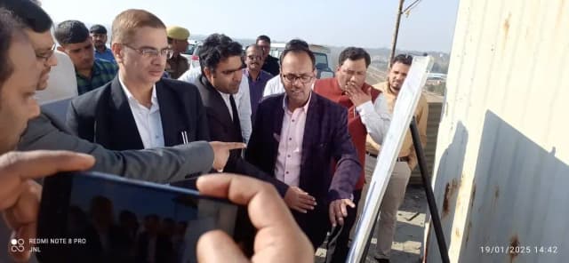 जिलाधिकारी ने कनहर बांध का किया निरीक्षण, जल्द मिलेगा बजट