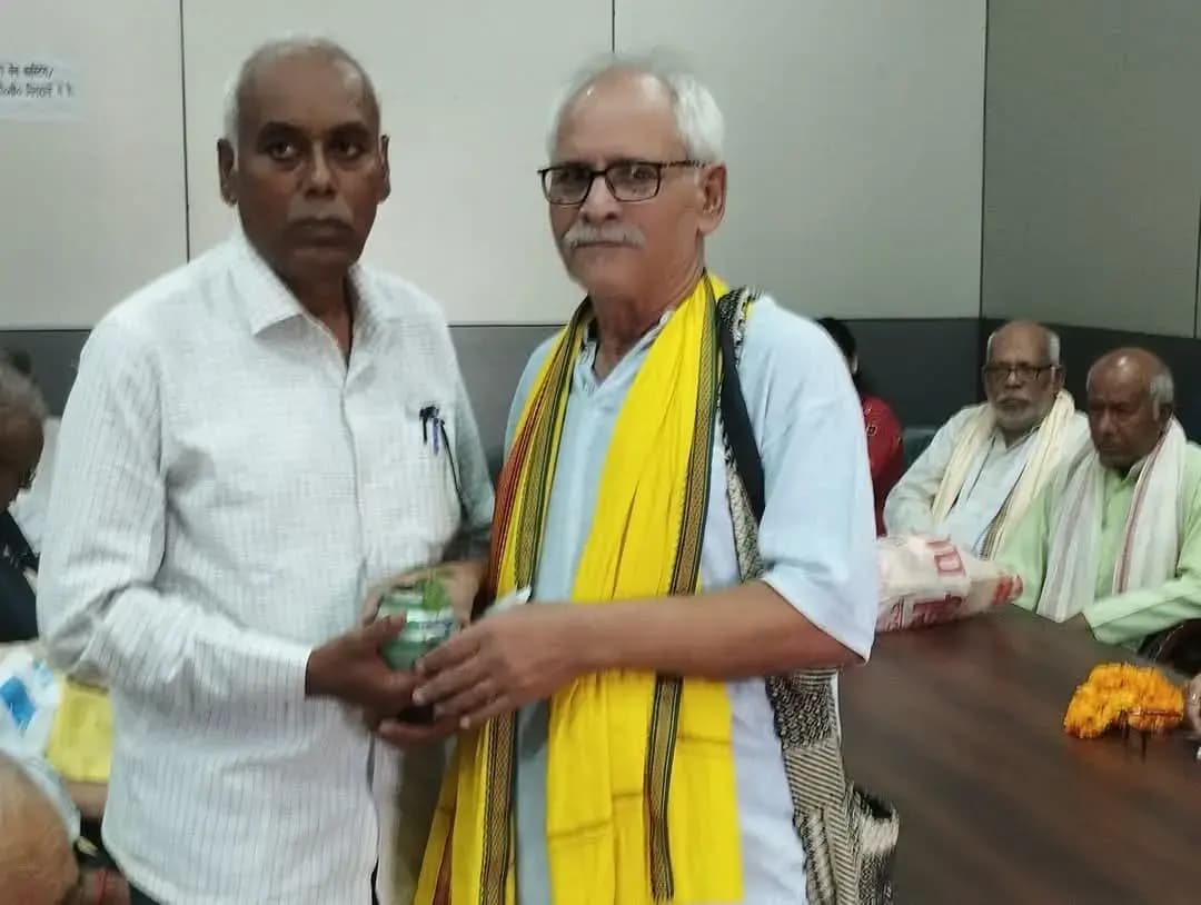 सोनभद्र में होगा साहित्य का भव्य उत्सव: ‘अजयशेखर सम्मान 2025’ से सम्मानित होंगे डॉ. लखन राम 'जंगली', दो पुस्तकों का विमोचन।