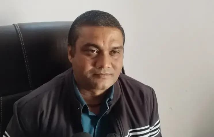 Sonbhadra News: नोडल अधिकारी डा. कीर्ति आजाद बिंद ने पद से दिया इस्तीफा,सह नोडल भी हटे