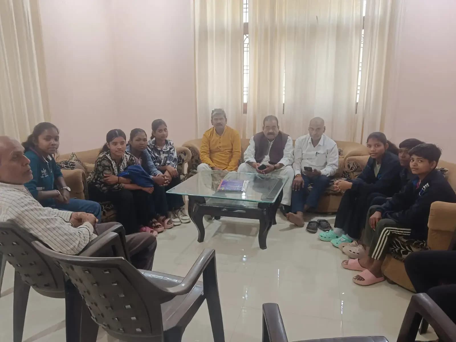 सराहनीय - एमडीसीएच दुद्धी की फुटबाल टीम कोलकत्ता में 19 फरवरी को उत्तर प्रदेश का करेंगे नेतृत्व