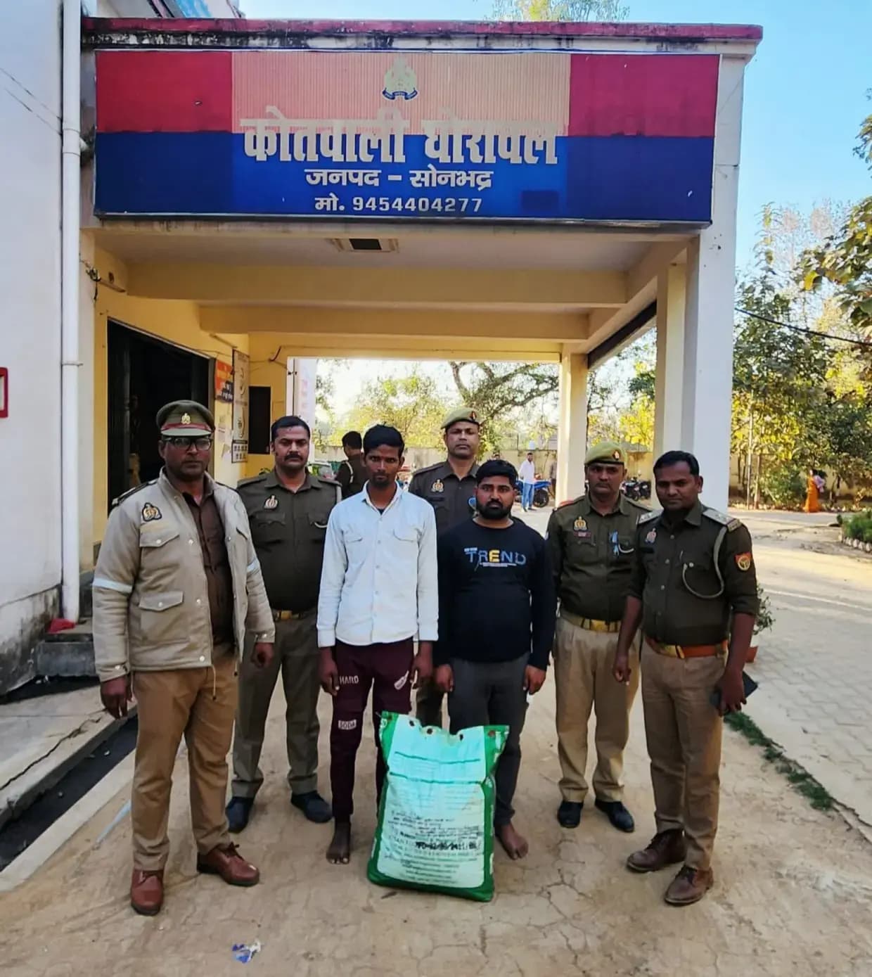 घोरावल पुलिस को सफलता,10.290 किलो गांजा के साथ दो अभियुक्त गिरफ्तार