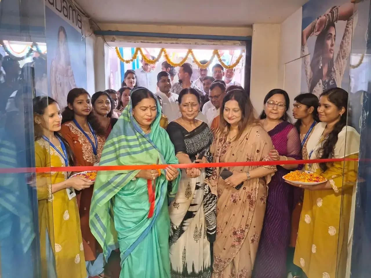 महिलाओं के सशक्तिकरण एवं न्यू इनोवेशन के लिए हर संभव सहयोग: - राधा सिंह