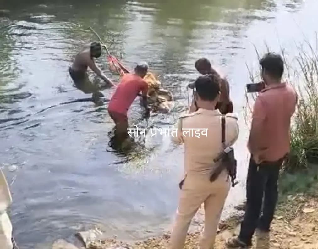 Sonbhadra murder: रिश्तों के जाल में फंसाकर प्रेमिका ने पति व भांजे के साथ प्रॉपर्टी डीलर की हत्या, मिर्जापुर में फेंका शव