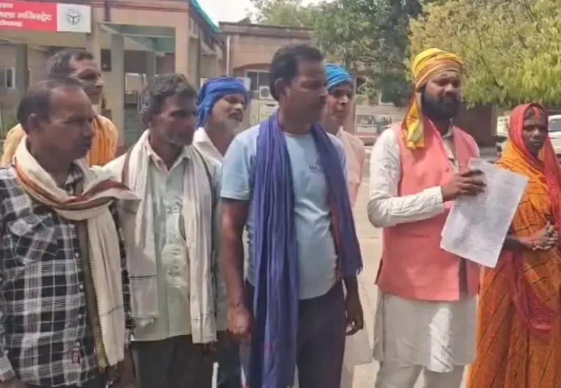 सोनभद्र: दुल्हन सज गई,मंडप भी सज गया,8 दुल्हन सामूहिक विवाह से बाहर