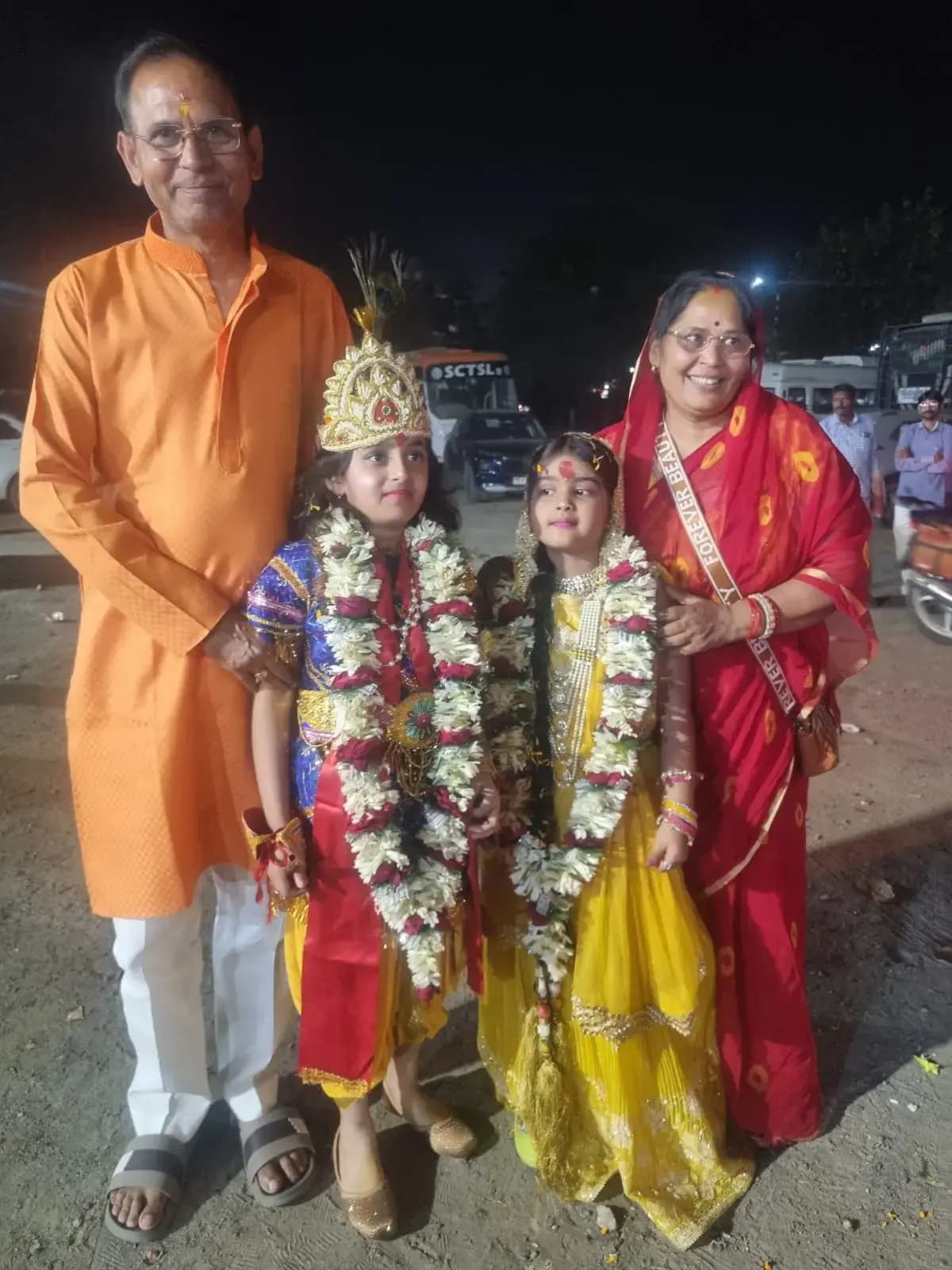 पूर्णाहुति के साथ ही कथा यज्ञ का समापन