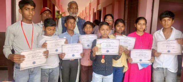 सोनभद्र में आर्यभट्ट ज्ञानकोश स्कॉलरशिप परीक्षा 2026 का सफल आयोजन, 163 प्रतिभागियों ने लिया भाग