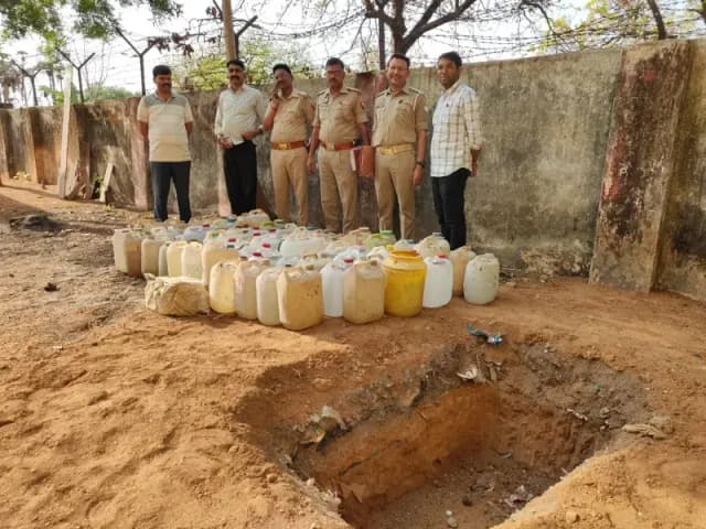 बभनी : ऑपरेशन ‘दहन’ के तहत पुलिस की बड़ी कार्रवाई, 693 लीटर अवैध शराब नष्ट।