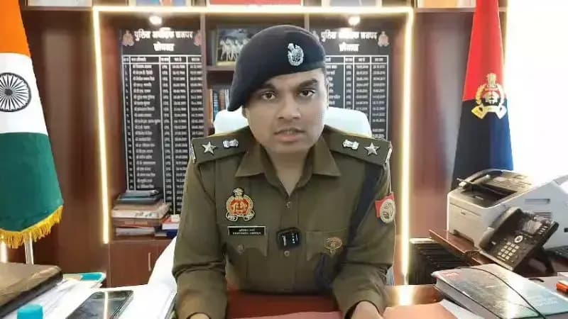 रद्दी पेपर की नीलामी 09 अप्रैल को चुर्क पुलिस लाइन में होगी.