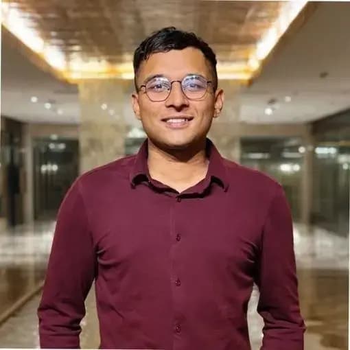 सोनभद्र में नई तैनाती: युवा आईपीएस अधिकारी ऋषभ रुणवाल बने अपर पुलिस अधीक्षक (नक्सल)