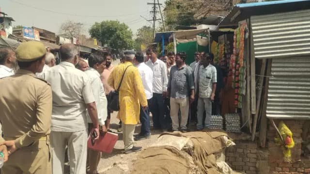 Sonbhadra News : बीजपुर में करोड़ों की जमीन पर घमासान: एडीएम ने किया स्थलीय निरीक्षण, भू-माफियाओं की नजर