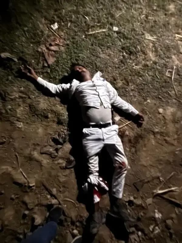 मिर्जापुर अधिवक्ता हत्याकांड: 16घंटे में आरोपी चढ़ा पुलिस के हत्थे, आरोपी और पुलिस में मुठभेड़, आरोपी के पैर में लगी गोली