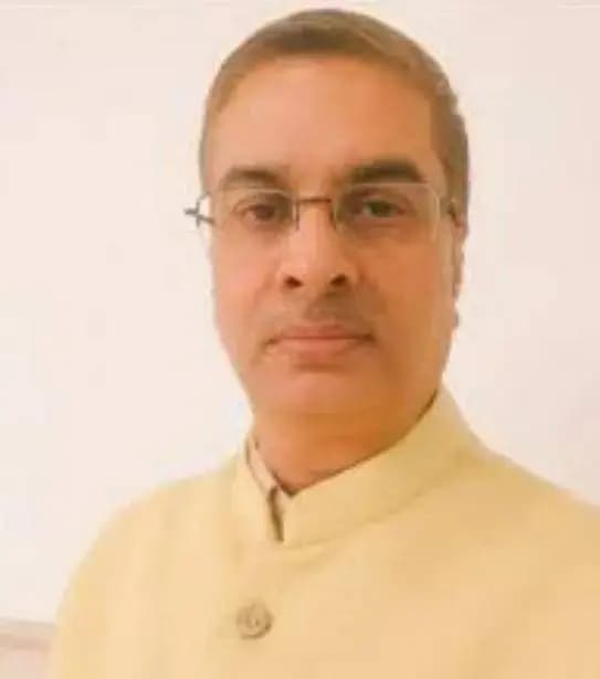 तेज धूप व लू के कारण विद्यालय का समय बदला, सुबह 7:30 से 12 बजे तक 