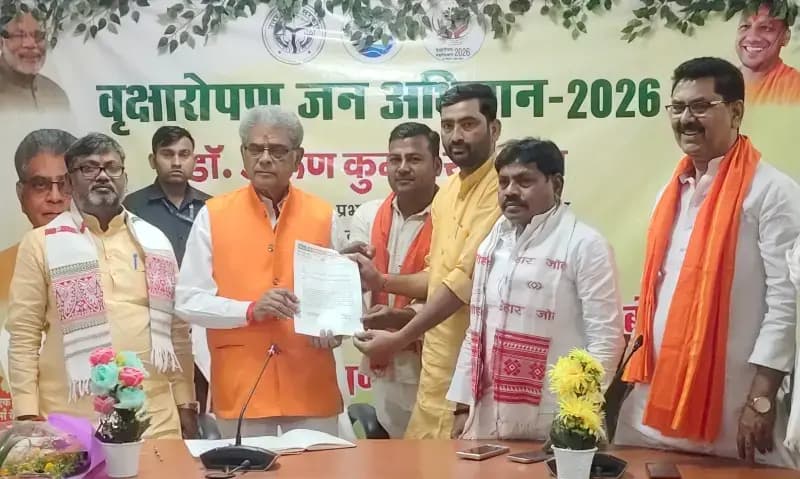 Sonbhadra : डाला मंडल अध्यक्ष ने राज्य मंत्री को सौंपा ज्ञापन, जनस्वास्थ्य व सड़क समस्या उठाई. 