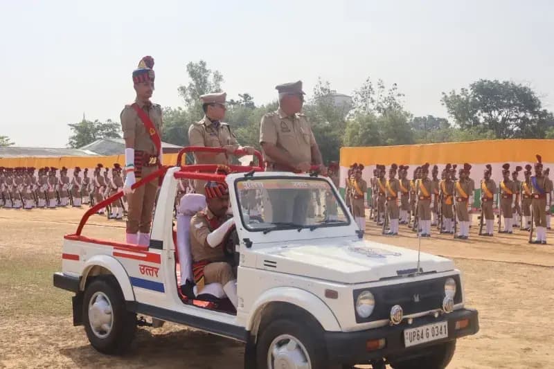 Sonbhadra News : दीक्षांत परेड हेतु भव्य एवं अनुशासित पूर्वाभ्यास सम्पन्न, पुलिस लाइन चुर्क में दिखा शानदार तालमेल