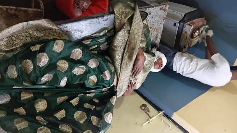 अज्ञात वाहन के टक्कर से टेंपो सवार गंभीर रूप से घायल चालक की हुई, मौत