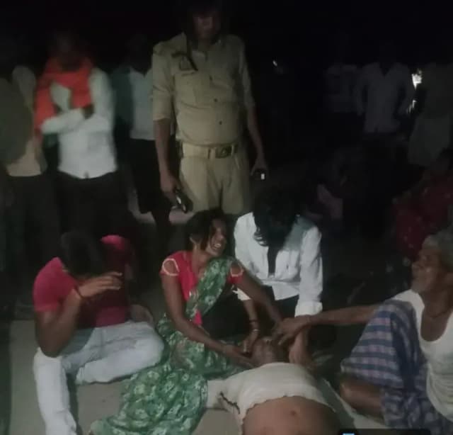 सोनभद्र: संदिग्ध परिस्थितियों में घर से 200 मीटर दूर पुलिया के नीचे मिला युवक, मौत