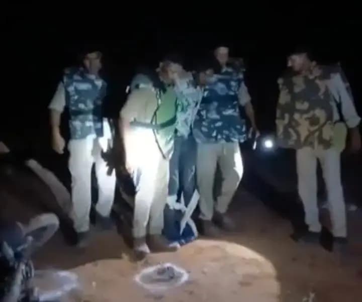 म्योरपुर : दो घंटे में खुला सनसनीखेज बालिका हत्याकांड, पुलिस मुठभेड़ में आरोपी गिरफ्तार