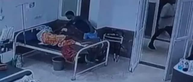 निजी अस्पताल में भर्ती मरीज का मोबाइल चोरी, सीसीटीवी में कैद हुई वारदात