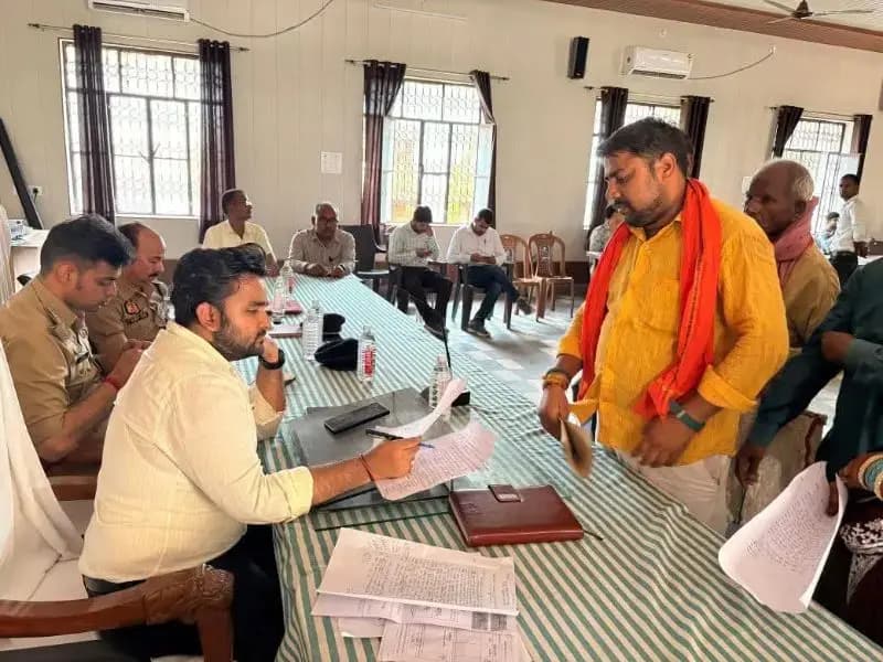 दुद्धी - संपूर्ण समाधान दिवस में 47 शिकायती प्रार्थना पत्र पड़े मात्र 1 का मौके पर निस्तारण हुआ