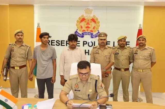 सोनभद्र में सोशल मीडिया पर अश्लील सामग्री अपलोड करने वाले दो आरोपी गिरफ्तार, साइबर थाना की कार्रवाई