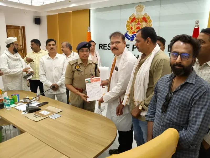 व्यापारी सुरक्षा प्रकोष्ठ की बैठक में टोल प्लाजा, साइबर अपराध और फाइनेंस कंपनियों की मनमानी पर उठे सवाल
