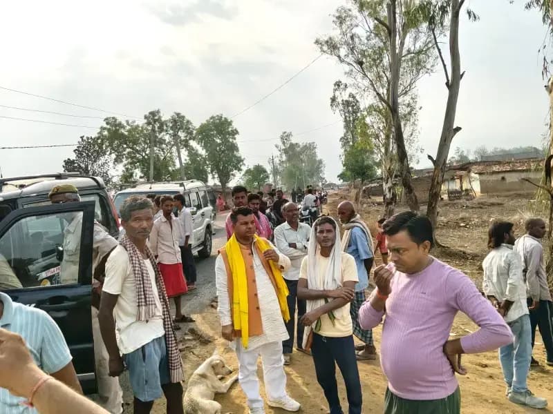नवटोलिया में 14 वर्षीय छात्रा का शव फंदे से लटका मिला, जांच में जुटी पुलिस