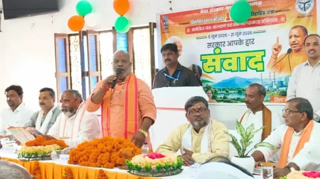 चतरा ब्लॉक में जनकल्याण एवं स्वास्थ्य मेले का आयोजन, प्रभारी मंत्री ने किया शुभारंभ