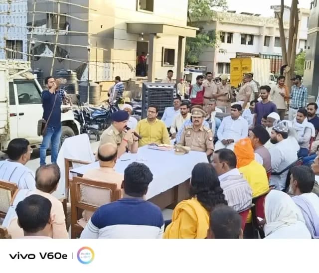 मोहर्रम पर्व को लेकर रॉबर्ट्सगंज थाने में पीस कमेटी की बैठक सम्पन्न. 