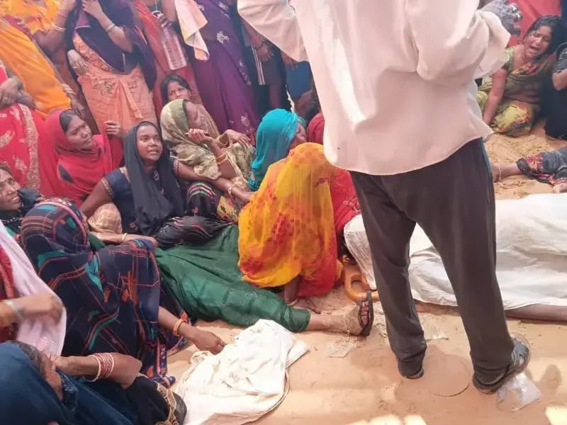 सोन नदी हादसा: दो किशोरों के शव बरामद, तीसरे की तलाश जारी, बालू खनन पर प्रशासन की रोक