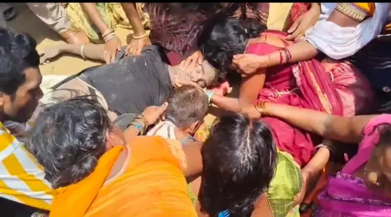 सोन नदी में डूबे तीसरे युवक का शव 48 घंटे बाद मिला बोलबम शव बरामद, मीतापुर में तीन मौतों से पसरा मातम