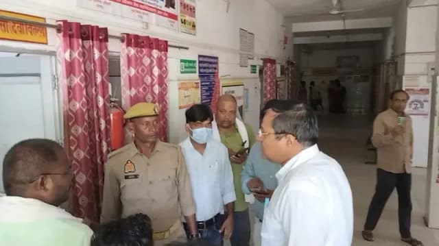 एसडीएम दुद्धी का सीएचसी म्योरपुर पर औचक निरीक्षण,एसएनसीयू बंद मिलने पर जताई नाराजगी