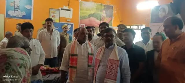 दुद्धी सीएचसी का औचक निरीक्षण, स्वास्थ्य व्यवस्थाओं पर भड़के प्रभारी मंत्री