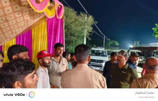 अडानी सिमेंट कम्पनी के गेट पर रोजगार के लिए बैठे धरने पर हुआ समाप्त