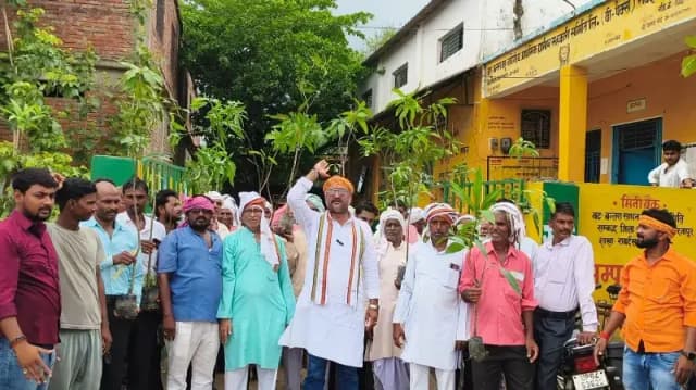 किसान विरोधी संवेदनहीन प्रतिनिधियों का बना डेरा – संदीप मिश्रा