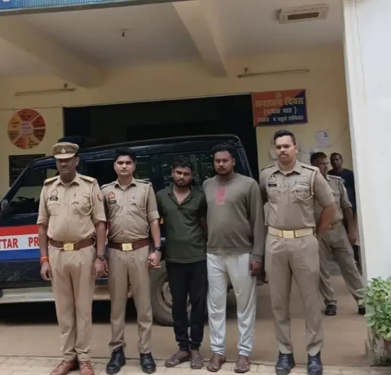 गैंगस्टर एक्ट के दो वांछित आरोपी उड़ीसा से गिरफ्तार, ट्रांजिट रिमांड पर सोनभद्र लाकर भेजे गए जेल