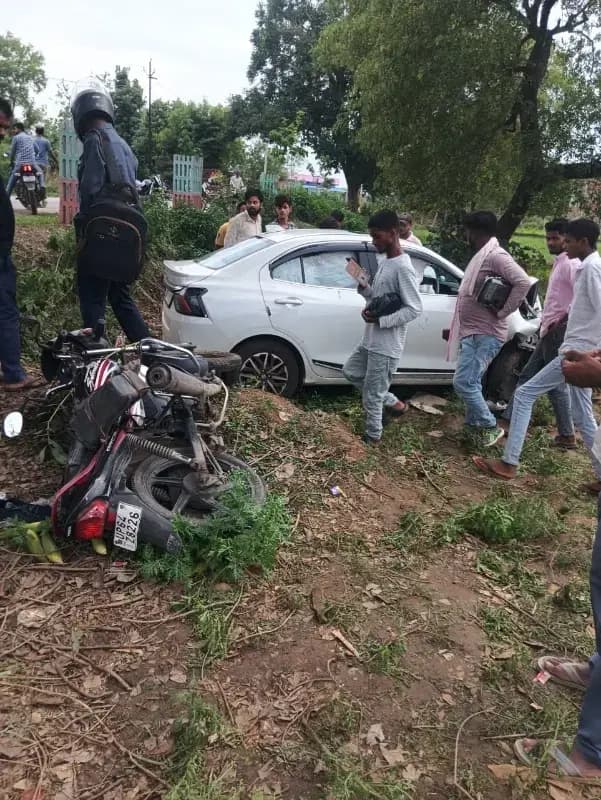 बाइक और डिजायर कार में आमने-सामने की भिड़ंत, छह घायल, सीएचसी दुद्धी में कराया गया भर्ती