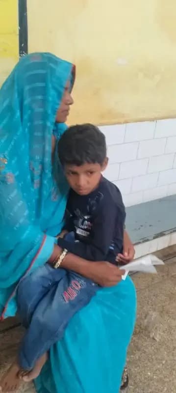 पागल कुत्ते के हमले में 6 वर्षीय बालक घायल, जांघ में काटा, सीएचसी में कराया गया भर्ती