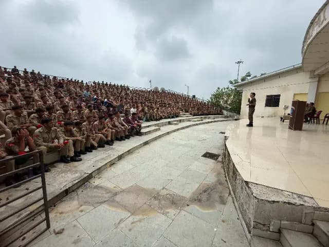 राष्ट्र सेवा के संकल्प के साथ प्रेरणादायी रहा एनसीसी शिविर का चौथा दिन