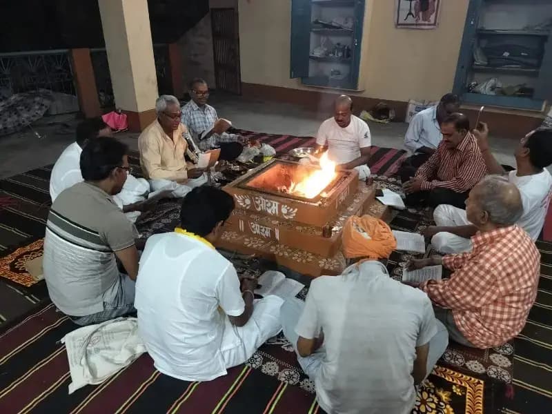 पतंजलि परिवार रेणुकूट ने जड़ी बूटी दिवस का किया भव्य आयोजन