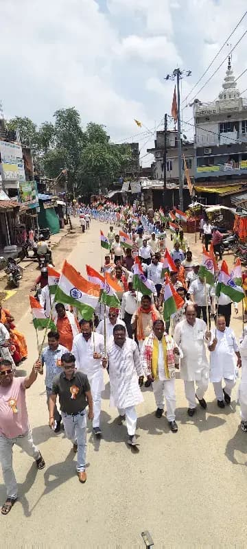 दुद्धी में भव्य तिरंगा पदयात्रा से राष्ट्र चेतना का जागरण, गूंजा ‘वंदे मातरम