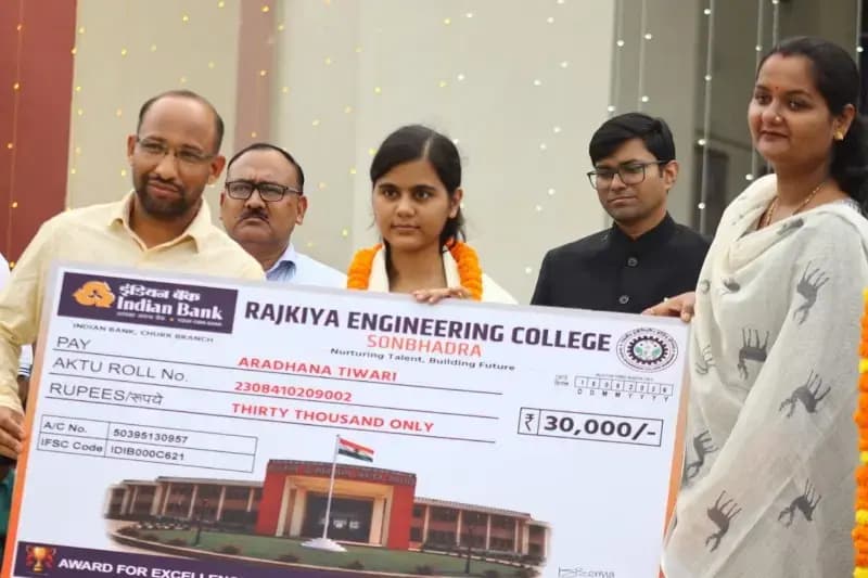 राजकीय इंजीनियरिंग कॉलेज चुर्क सोनभद्र में हर्षोल्लास से मनाया गया स्वतंत्रता दिवस