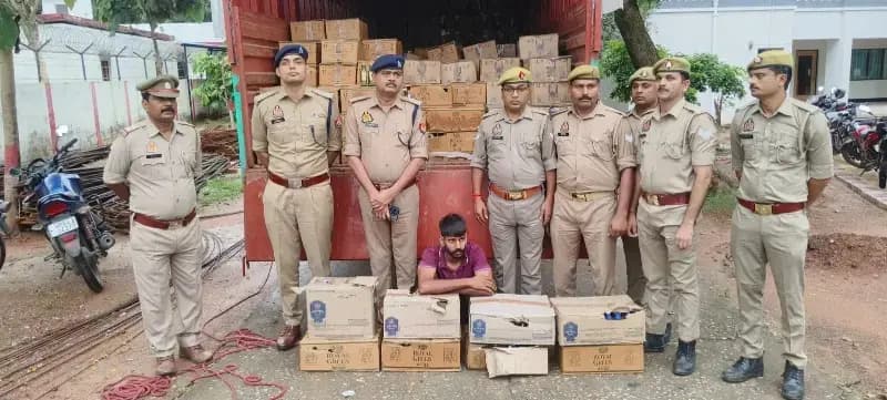 60 लाख की अवैध अंग्रेजी शराब बरामद, अंतरराज्यीय तस्कर गिरफ्तार