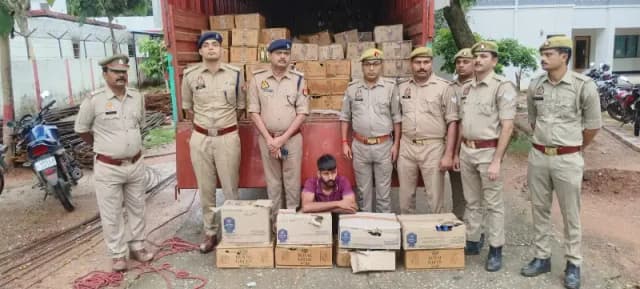 60 लाख की अवैध अंग्रेजी शराब बरामद, अंतरराज्यीय तस्कर गिरफ्तार