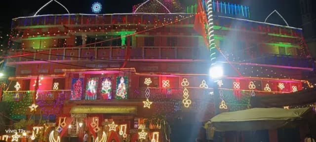 दुद्धी में धूमधाम से मनाया गया श्रीकृष्ण जन्मोत्सव
आधी रात गूंजा ‘नंद के घर आनंद भयो