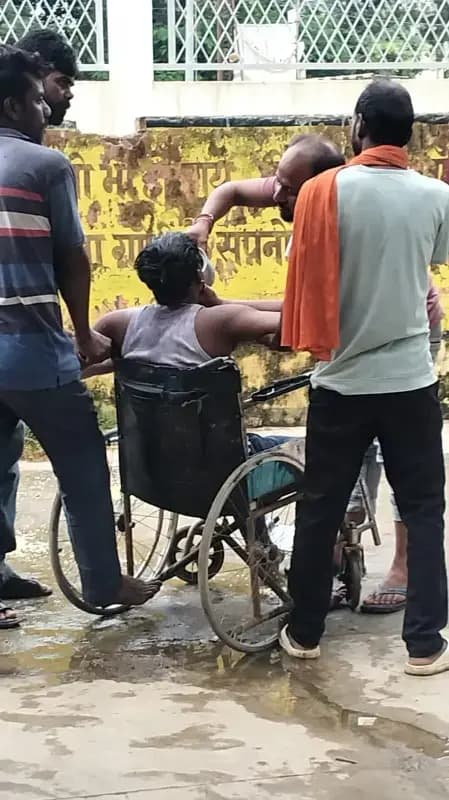 युवक ने विषाक्त पदार्थ का किया सेवन,सीएचसी दुद्धी में इलाज जारी