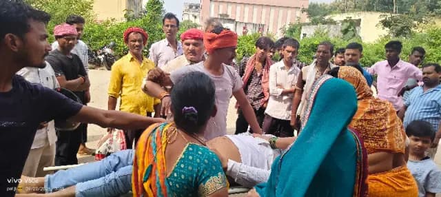Sonbhadra crime: संदिग्ध परिस्थितियों में दुकानदार ने फांसी लगाकर दी जान, पुलिस जांच में जुटी
